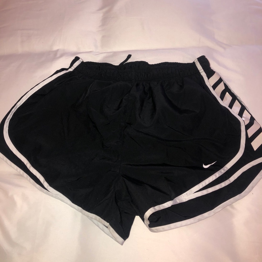 Nike shorts- L